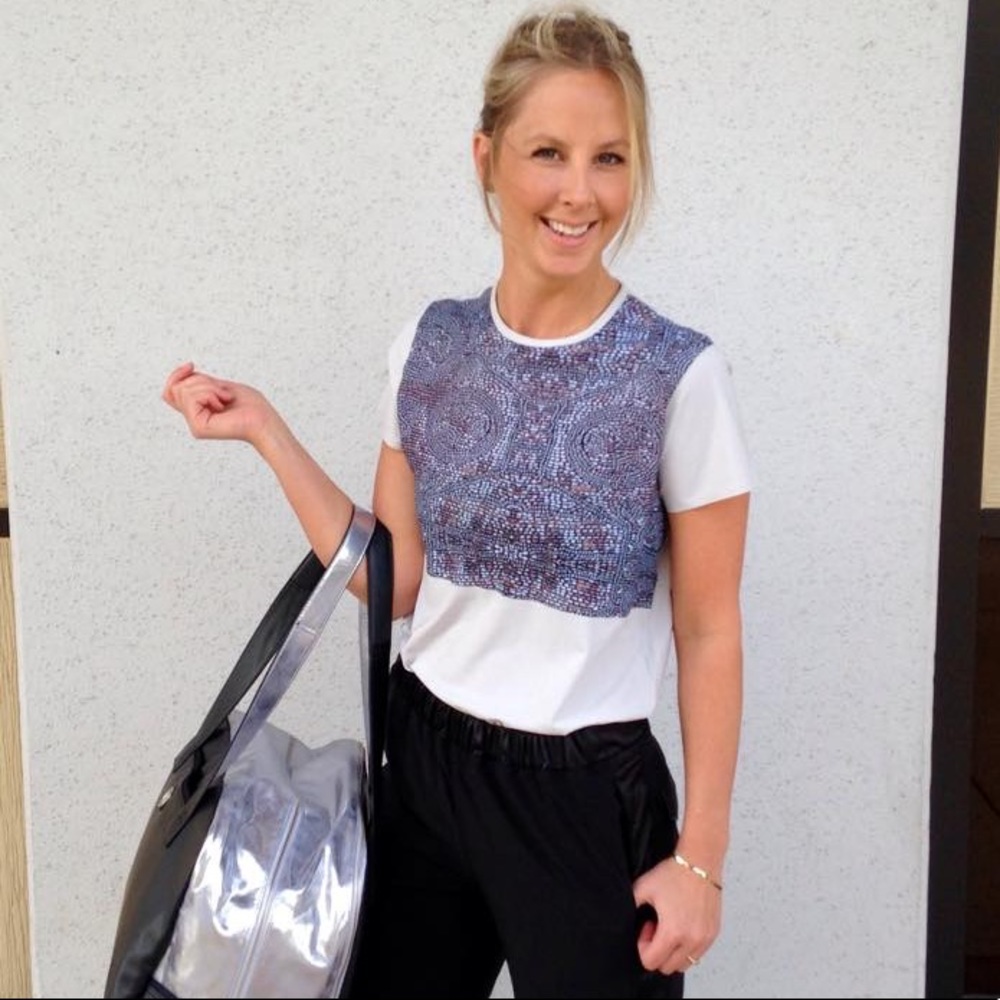 Lululemon snapshot tee